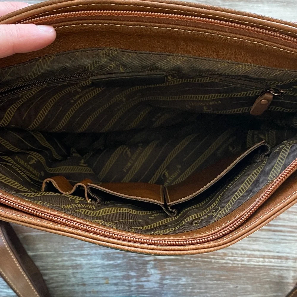 NWOT Vintage Foresight Brown Leather Postal Messenger Magnetic Closure Bag